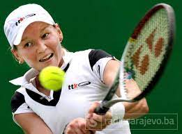 Češka teniserka privedena i ukinuta joj viza koju je dobila na osnovu istih dokumenata kao i Đoković: Već je igrala kvalifikacije, a sada je u istom hotelu sa Novakom…
