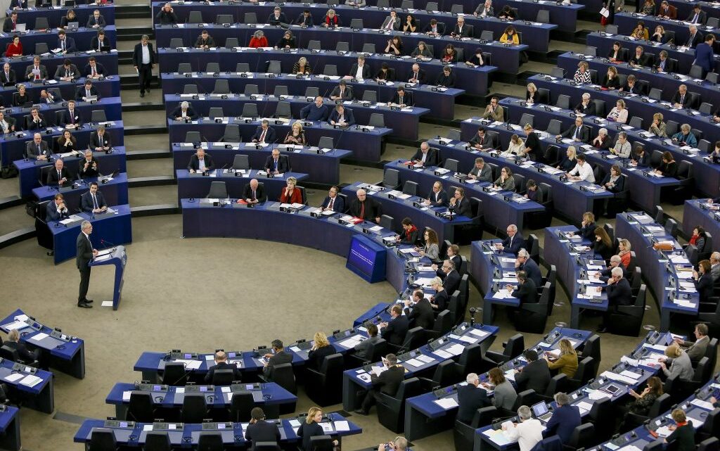 Izglasana rezolucija EP o Srbiji: Napredak u pregovorima tek posle sankcija Rusiji i reformi vladavine prava