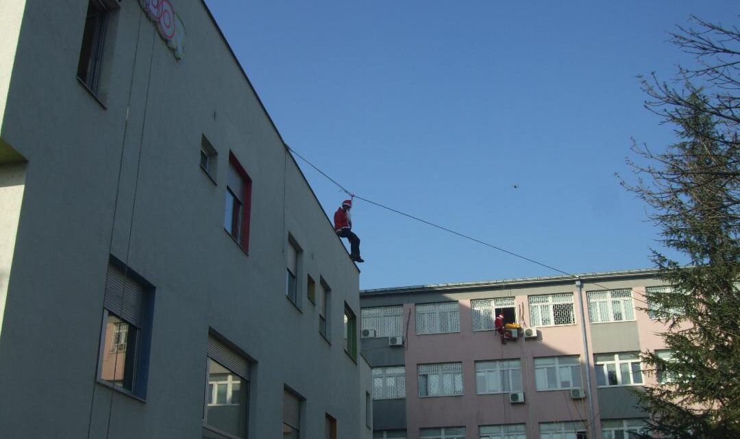 PaketićI deci  na Klinici za pedijatriju UKC Niš