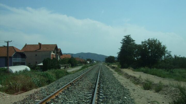 U Pirotu vanredna situacija zbog curenja amonijaka iz prevrnutog vagona,škole i vrtići ne rade