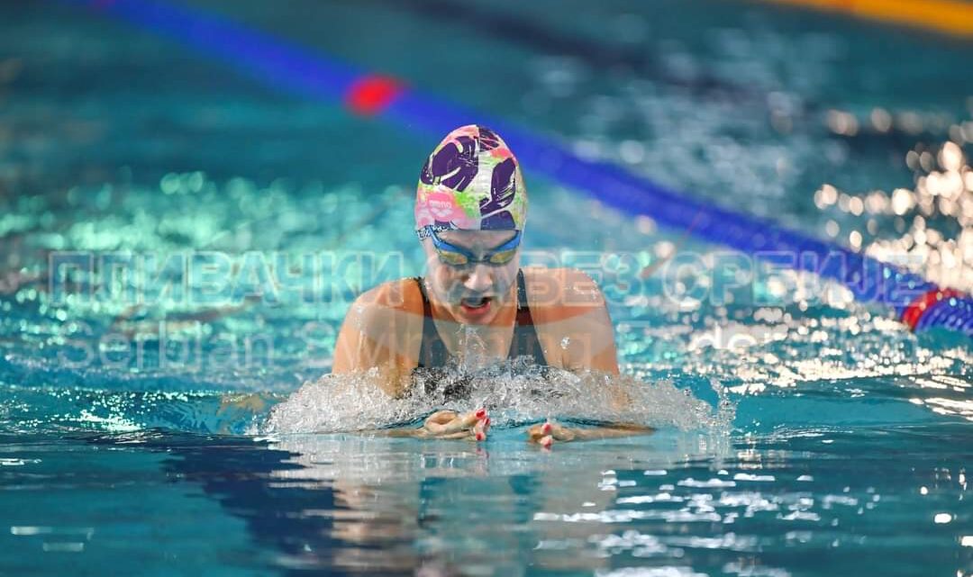 Na Državnom prvenstvu Srbije za Seniore i Juniore u plivanju, Nišlijama medalje