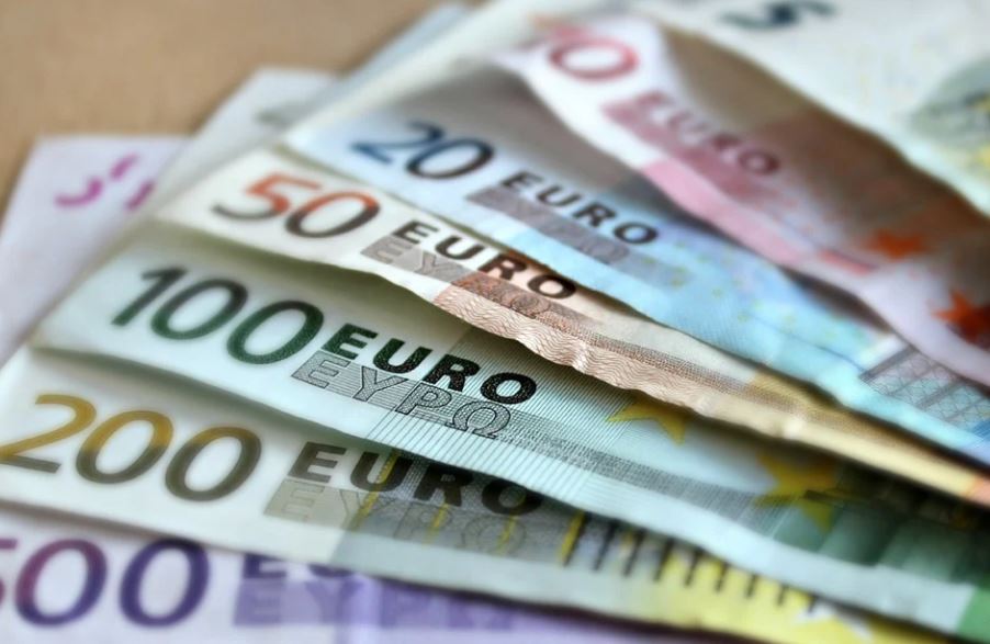 Po 100 evra krosinicima socijalne pomoći