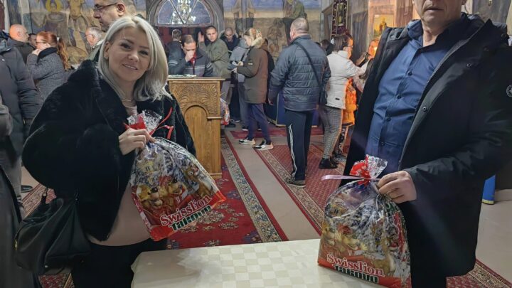 GO Crveni krst darivala decu Mezgraje božićnim paketićima