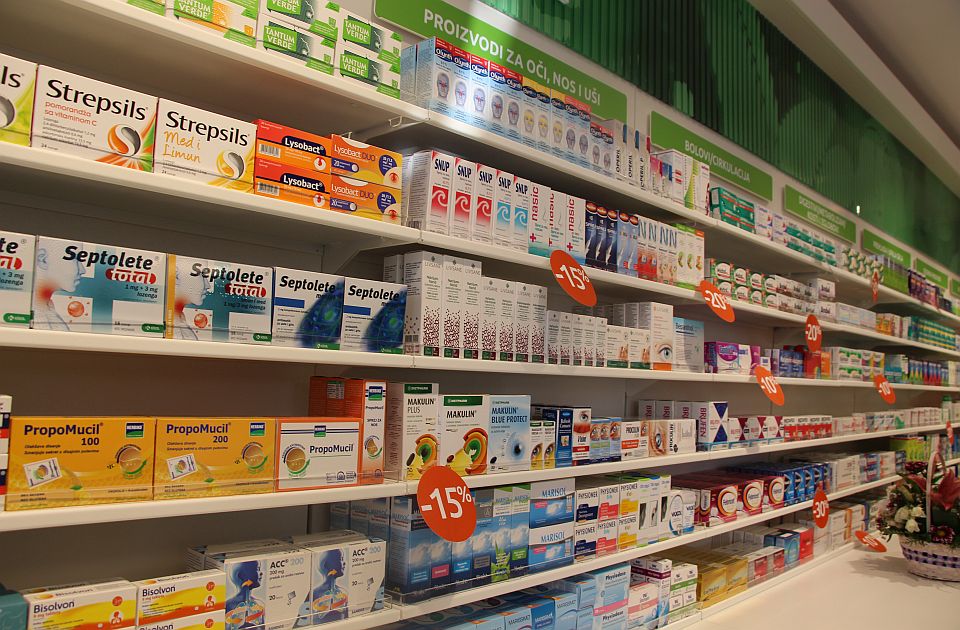 Novi paket pomoći – Vaučeri sa 35.000 dinara za kupovinu lekova