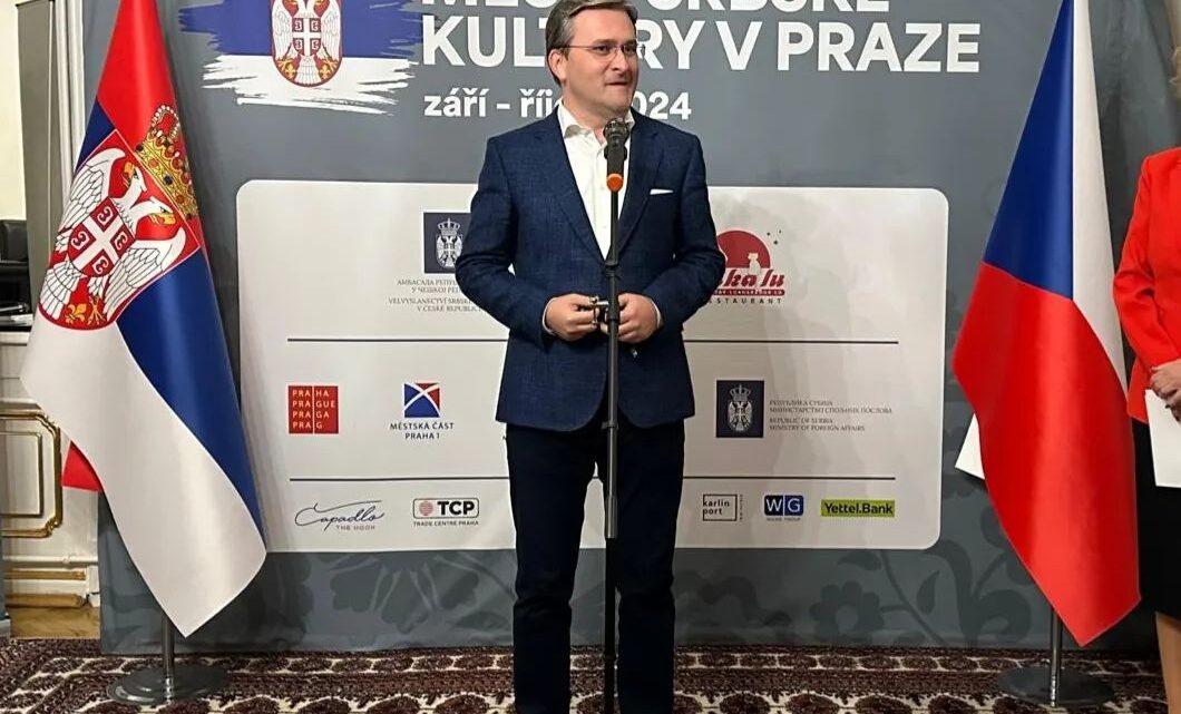 Ministar kulture Nikola Selaković otvorio izložbu u Ambasadi Republike Srbije u Pragu – slikara Srđana Nališa